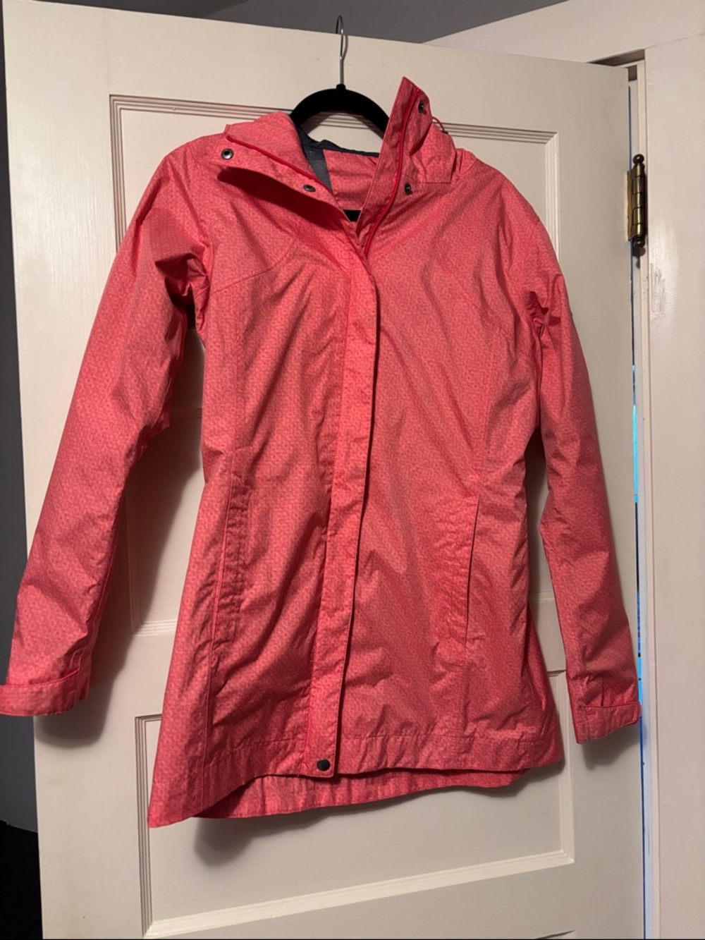 Just in time for spring showers! Women’s Coral Pink Hooded Raincoat Jacket